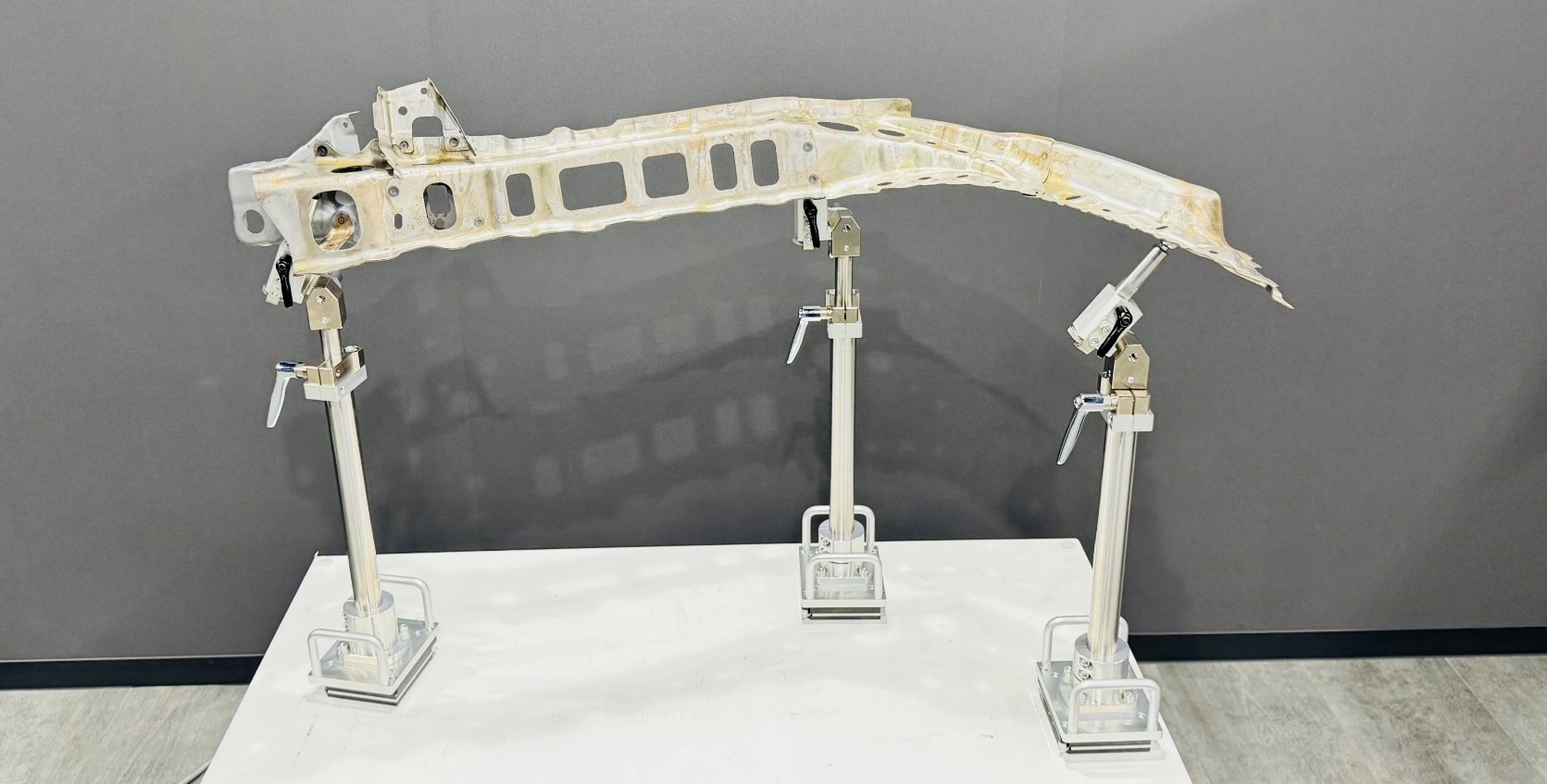 汎用治具測定 ― シンプルな点支持による計測手法